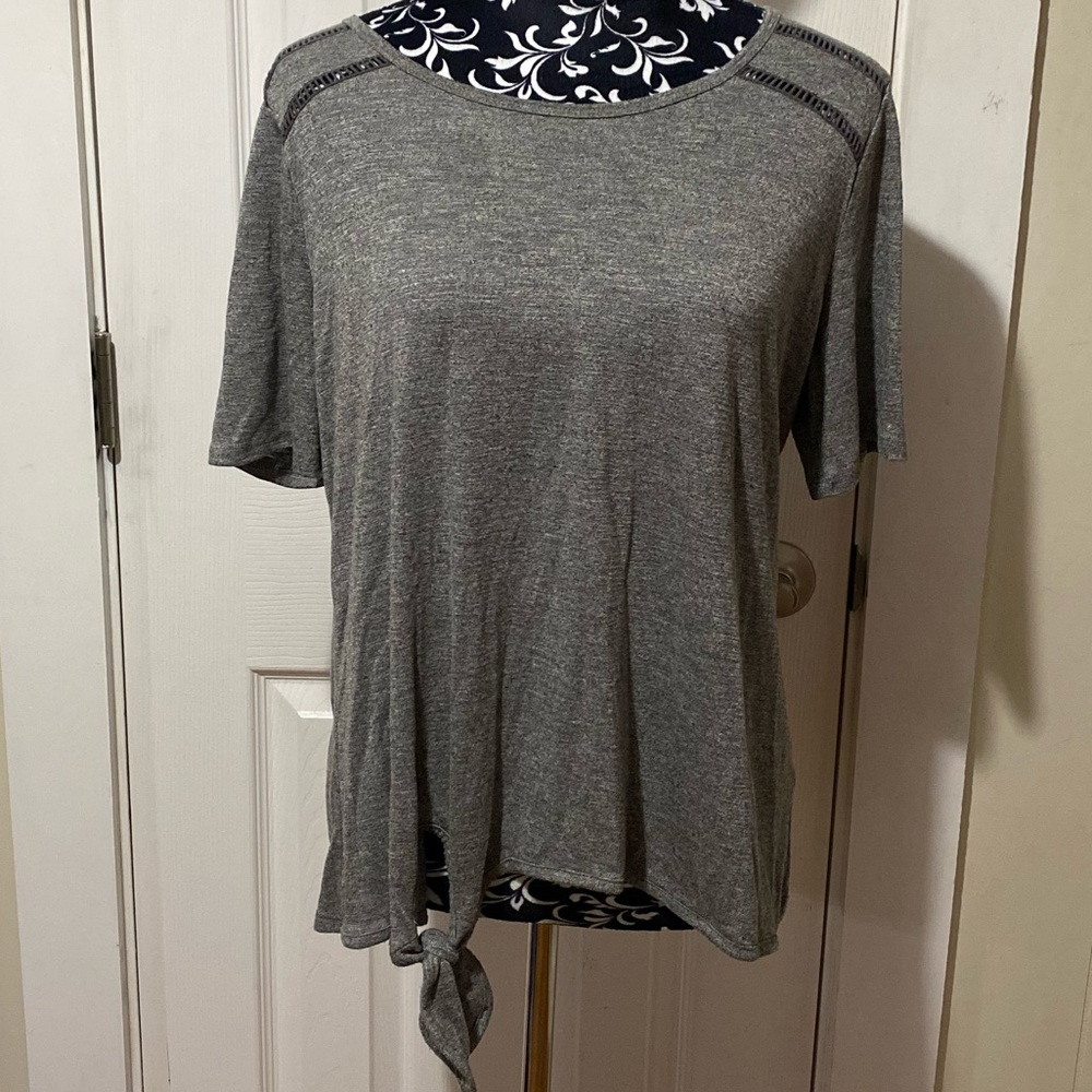 Cato Women's Short Sleeve Top With Knot Design & Fagotting Size Medium